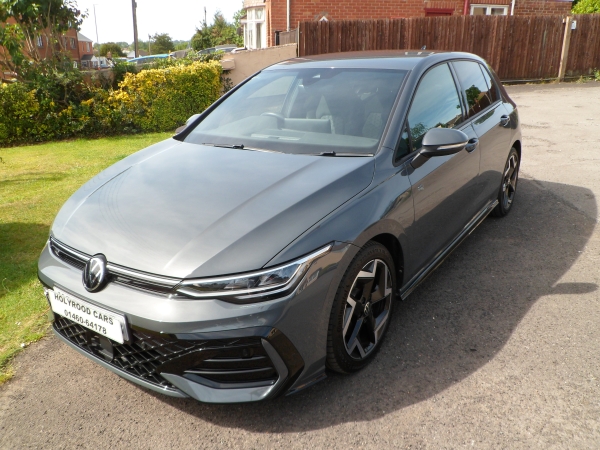 Volkswagen Golf R 1.5 eTSI 5Door MHEV 7speed Automatic